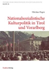 Das Buchcover zeigt eine Kundgebung vor dem Innsbrucker Landestheater, (vermtl.) am 1. Mai 1940. (Quellen: StudienVerlag / Stadtarchiv Innsbruck)